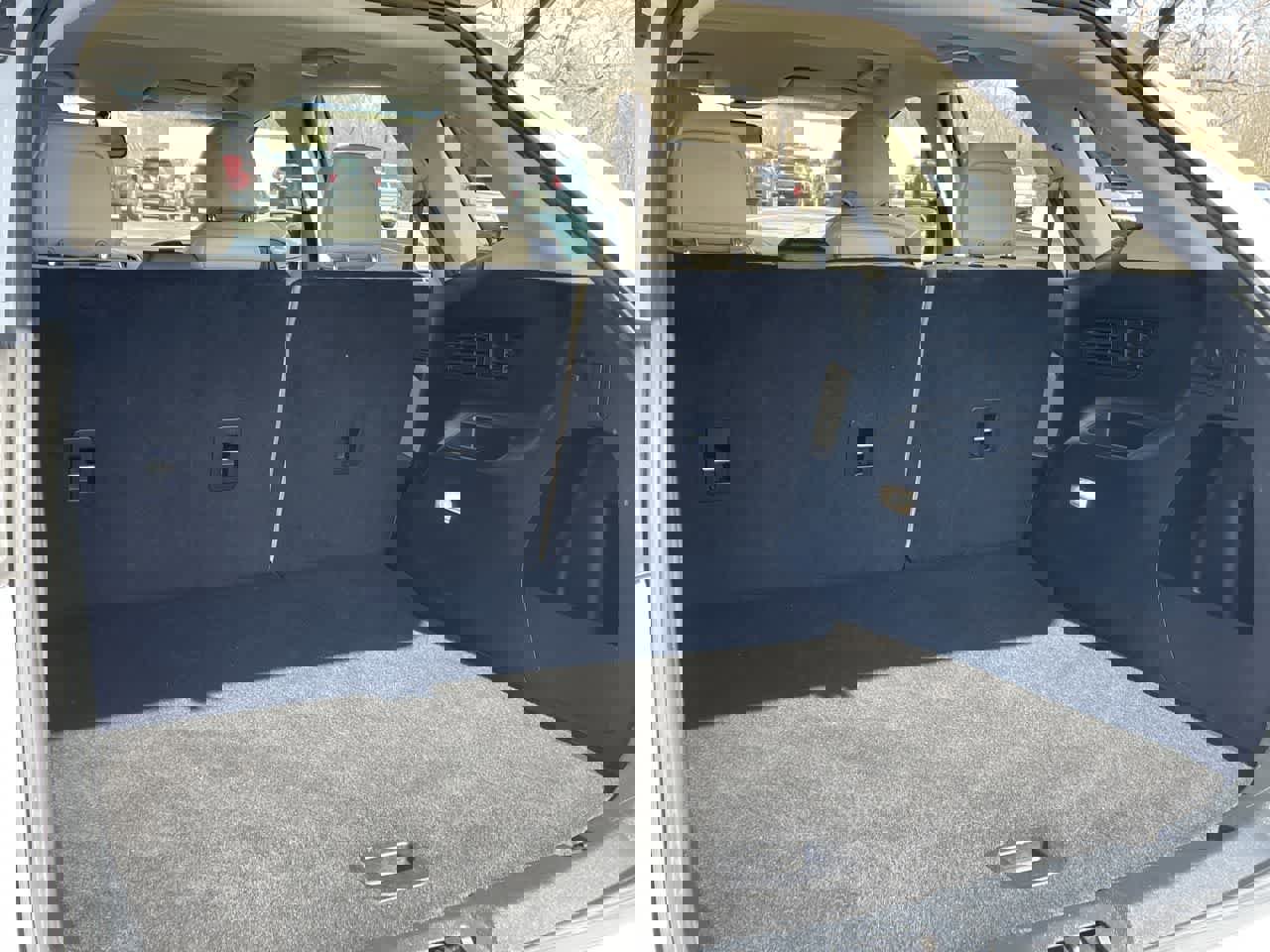 Used 2018 Ford Edge SEL w/ Equipment Group 201A AWD/4WD image 17