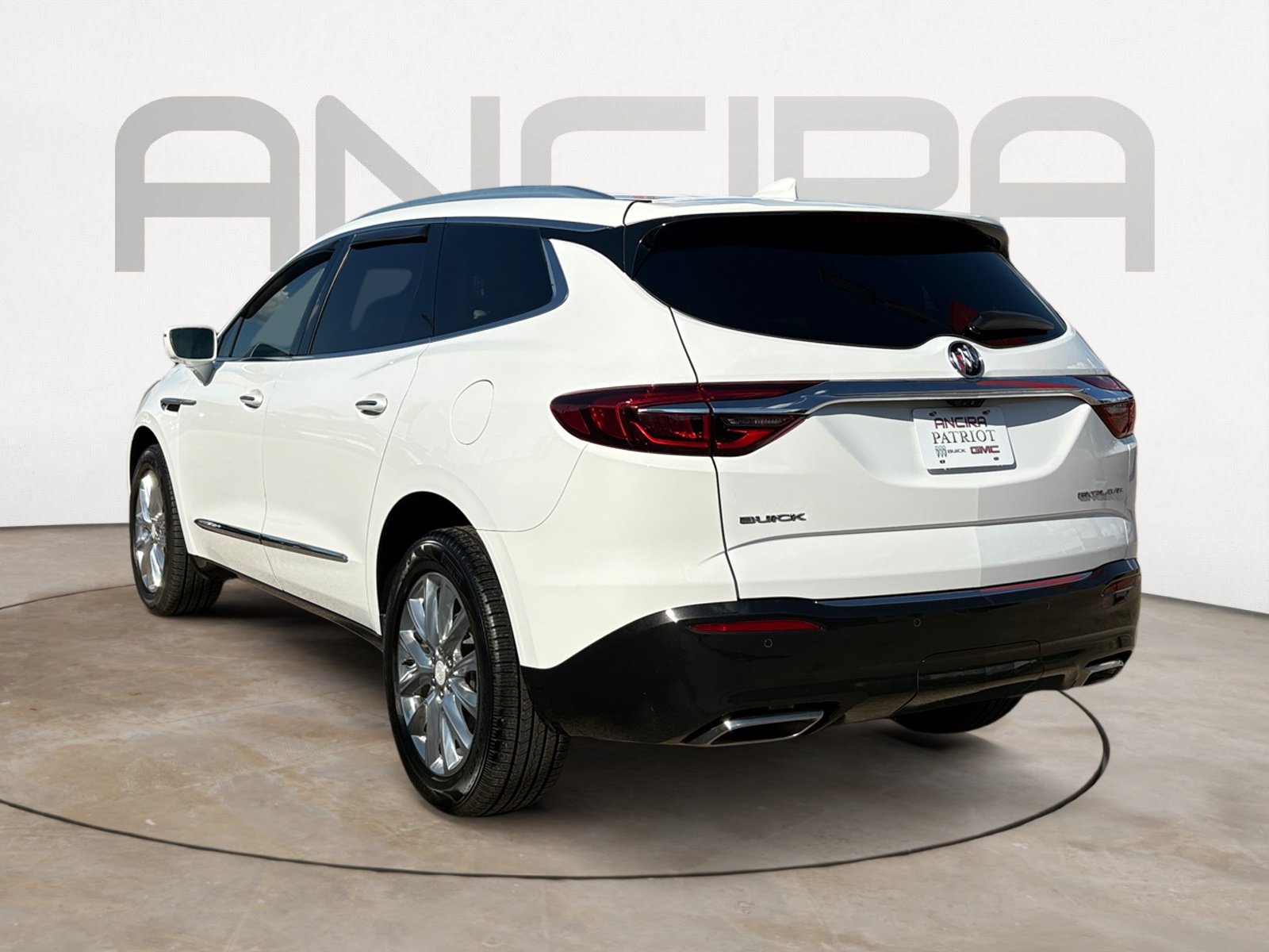 Used 2018 Buick Enclave Premium w/ Experience Buick Package FWD image 8