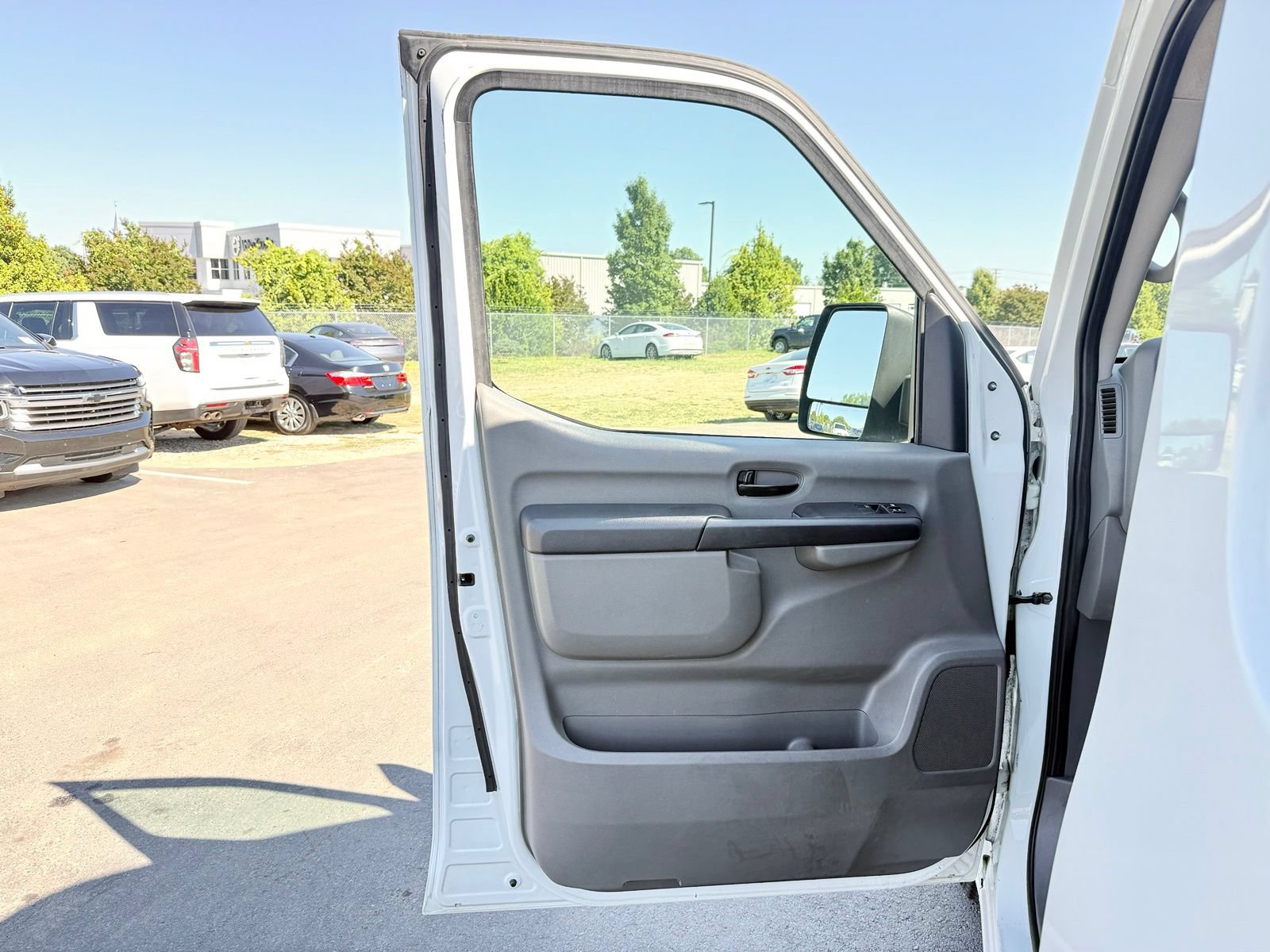 Used 2017 Nissan NV 2500 S w/ Power Basic Package RWD image 12