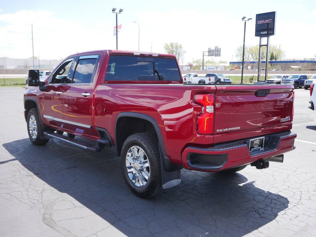 Used 2024 Chevrolet Silverado 3500 High Country w/ High Country Premium Package AWD/4WD image 9