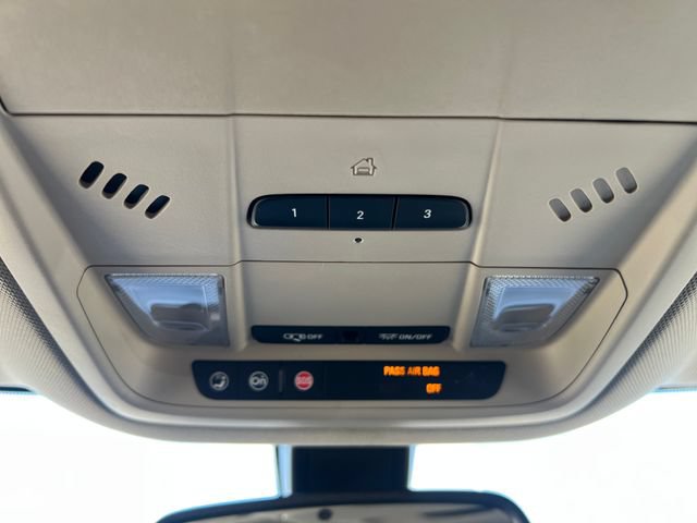 Used 2018 Buick Enclave Essence FWD image 35