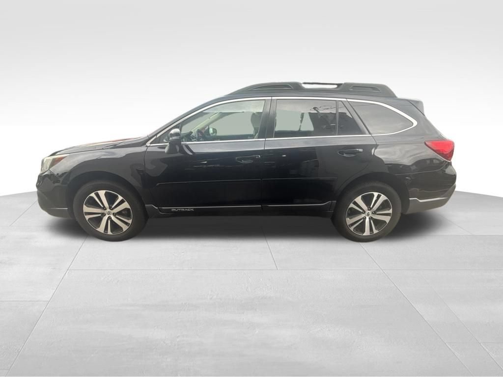 Used 2018 Subaru Outback 2.5i Limited AWD/4WD image 3
