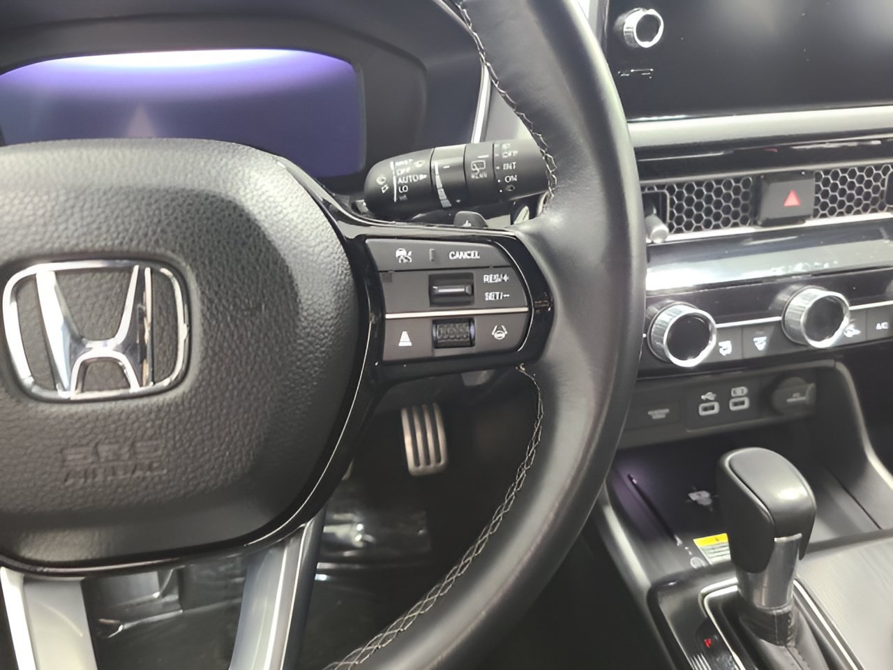 Used 2024 Honda Civic Sport Touring image 27