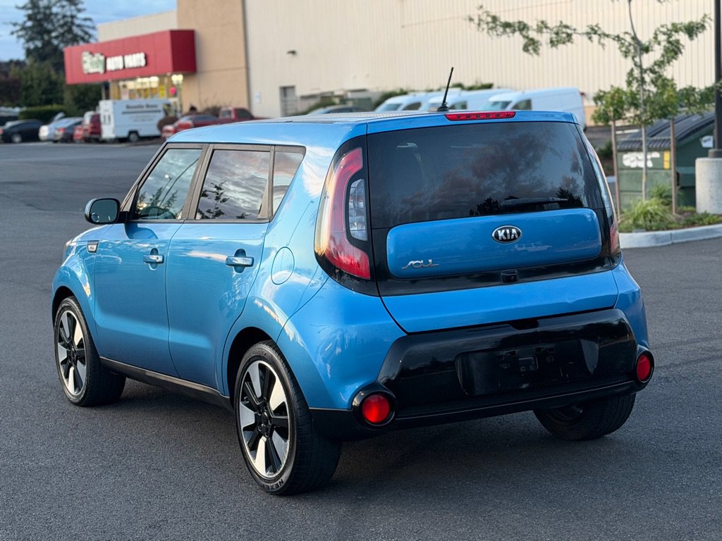 Used 2016 Kia Soul + w/ Designer's Package FWD image 7