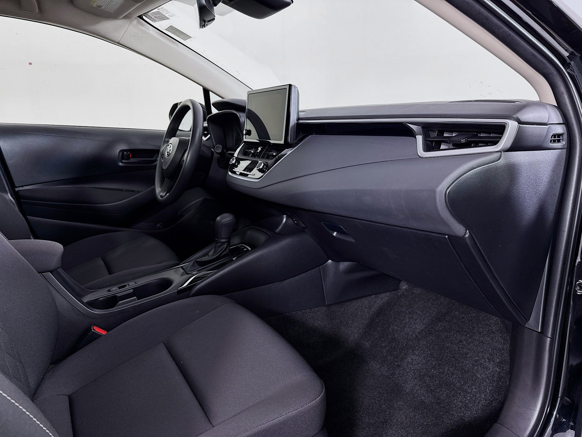 Certified 2023 Toyota Corolla LE w/ LE Convenience Package FWD image 28