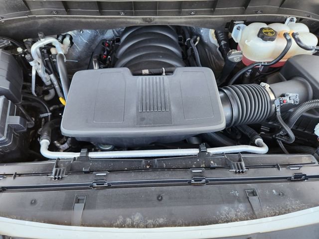 Used 2025 Chevrolet Suburban Z71 AWD/4WD image 16