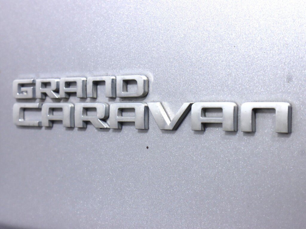 Used 2018 Dodge Grand Caravan SE FWD image 35