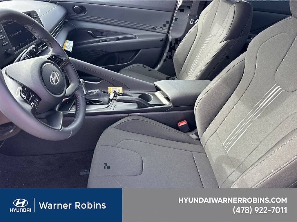 New 2025 Hyundai Elantra Sport image 8