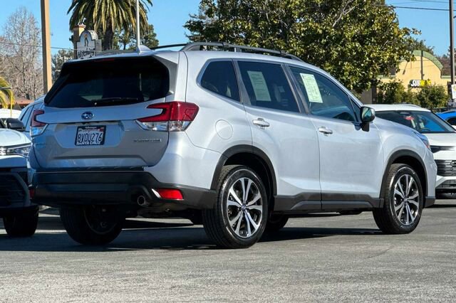 Used 2021 Subaru Forester Limited image 4