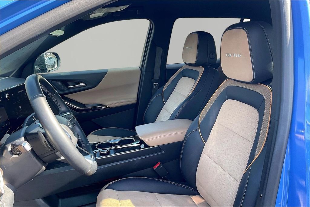 Used 2025 Chevrolet Equinox ACTIV w/ Safety and Technology Package image 24