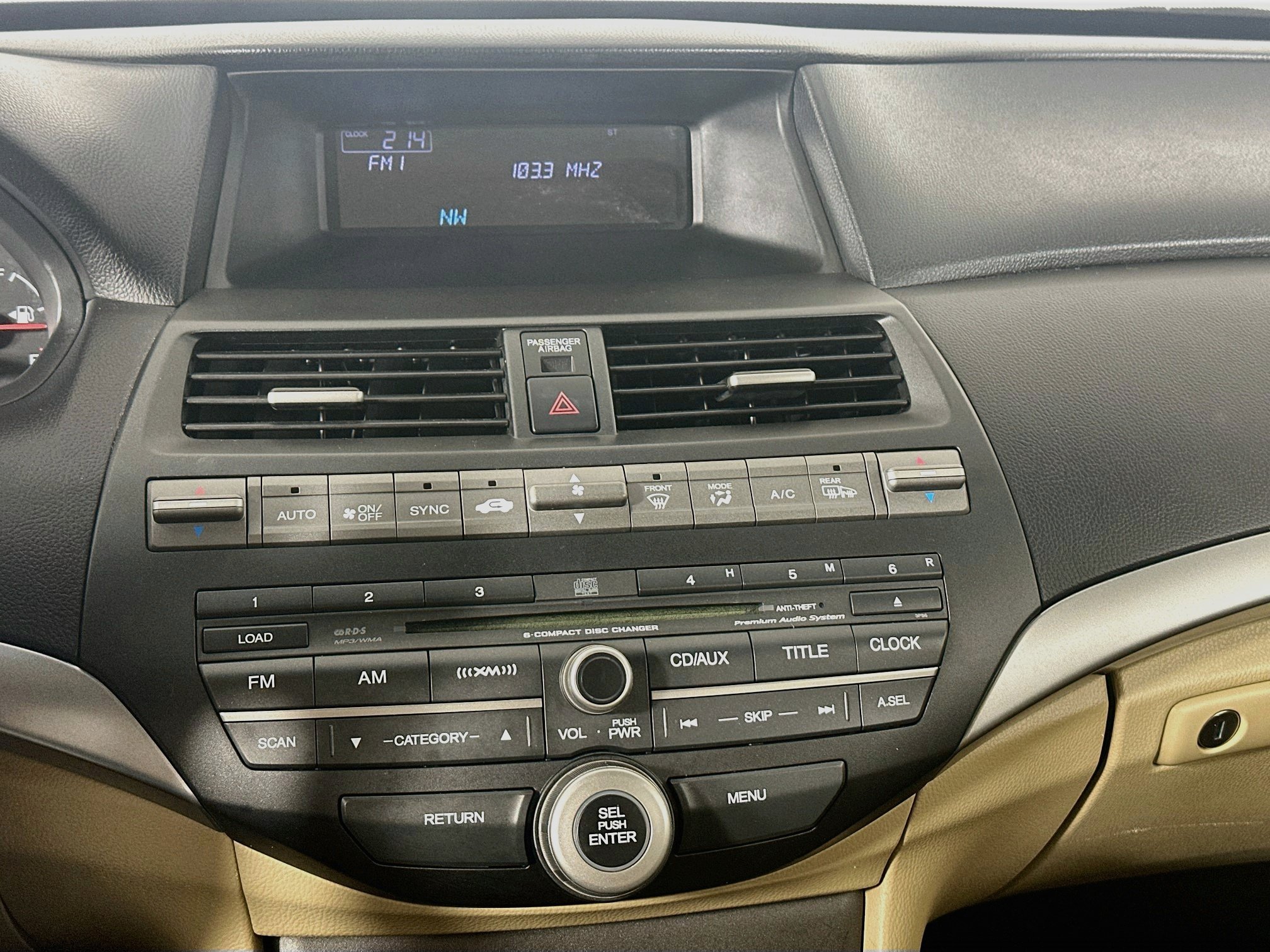 Used 2011 Honda Accord EX-L image 22