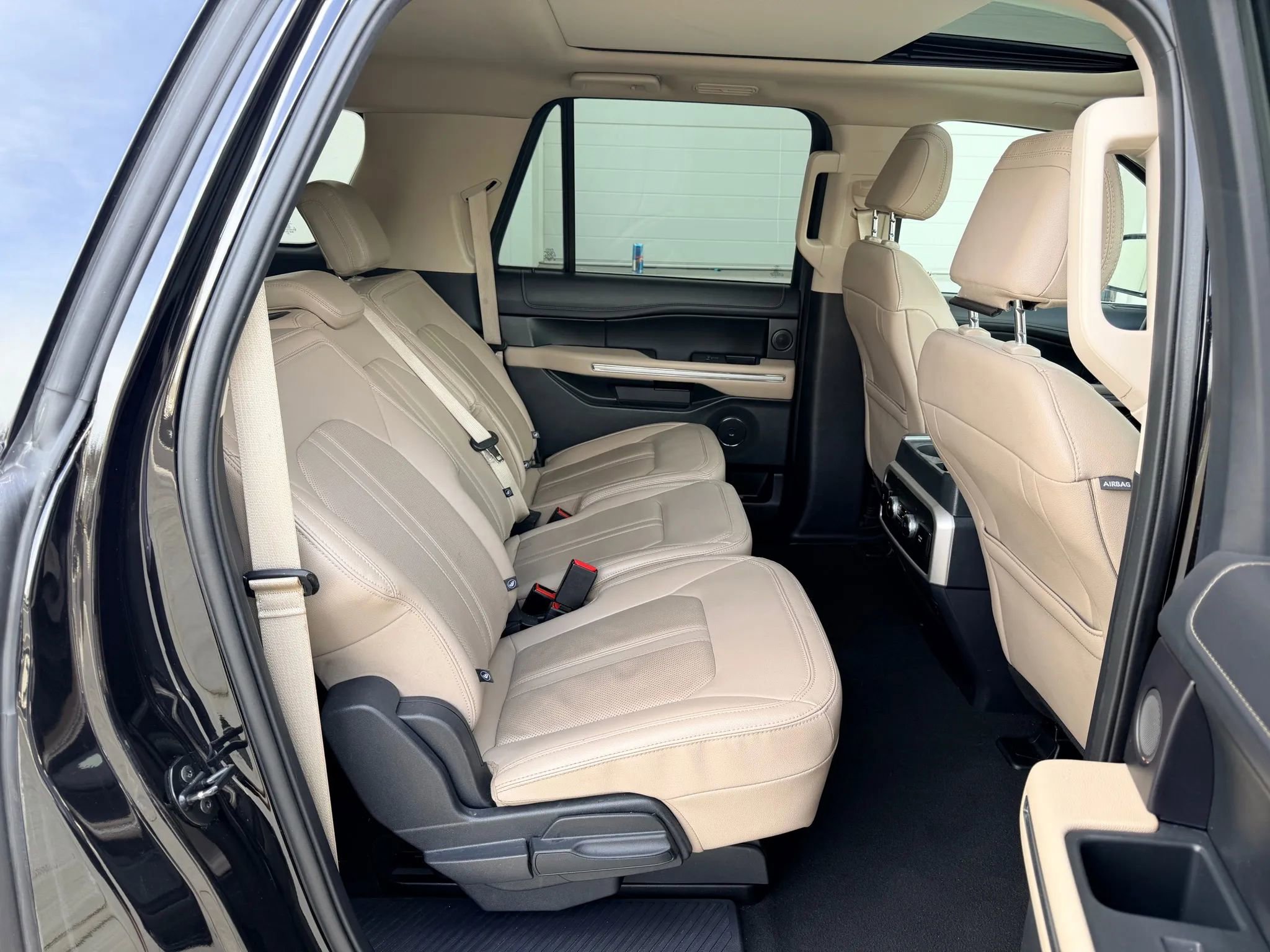 Used 2024 Ford Expedition Max Limited image 15