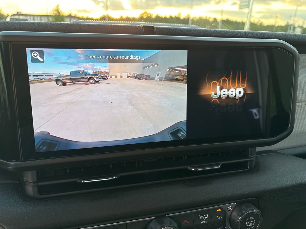 New 2026 Jeep Gladiator Sport image 19