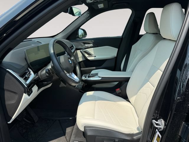 Certified 2026 BMW X1 xDrive28i w/ Technology Package AWD/4WD image 9