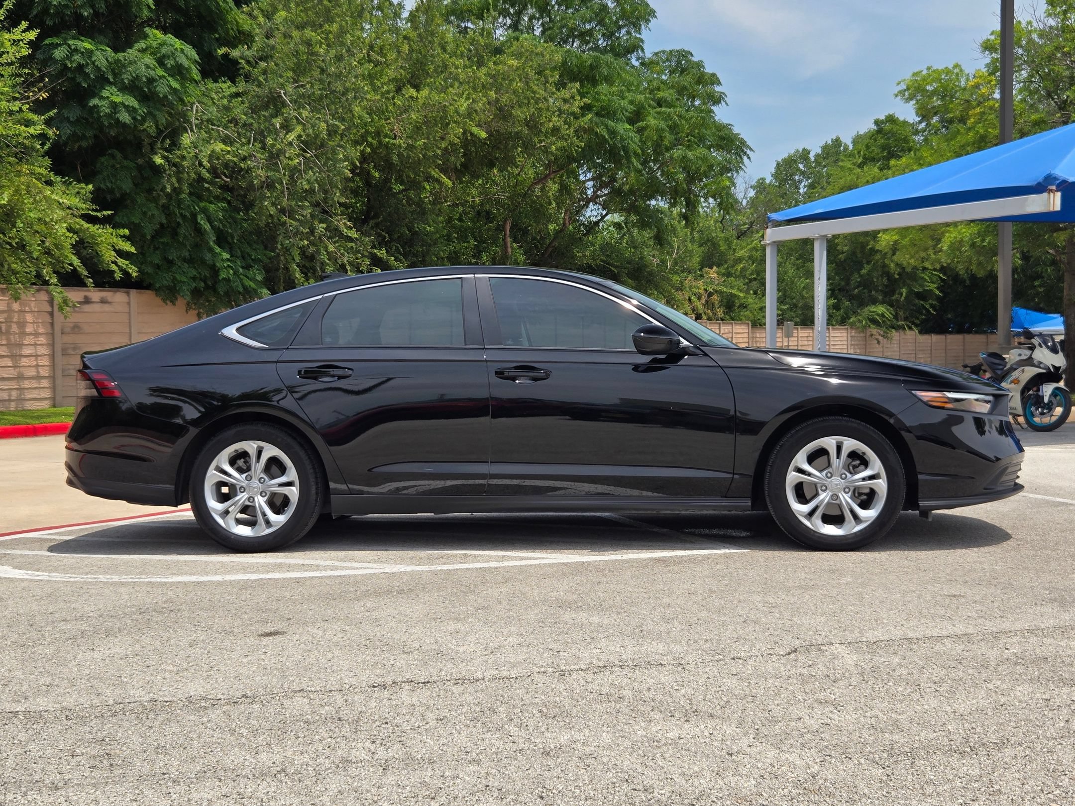 Used 2024 Honda Accord LX image 2