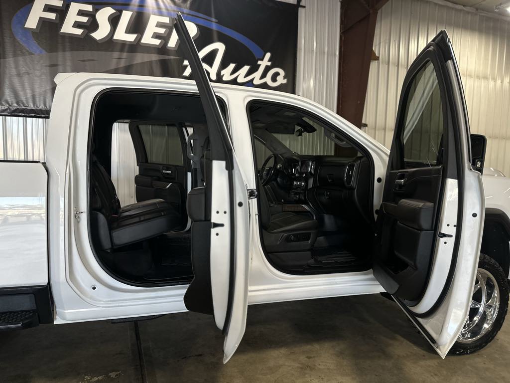 Used 2020 GMC Sierra 2500 Denali w/ Denali Ultimate Package image 16