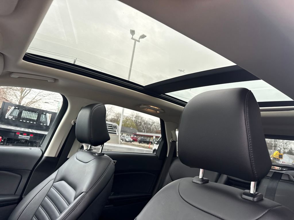 Used 2024 Ford Edge SEL w/ Class II Trailer Tow Package image 22