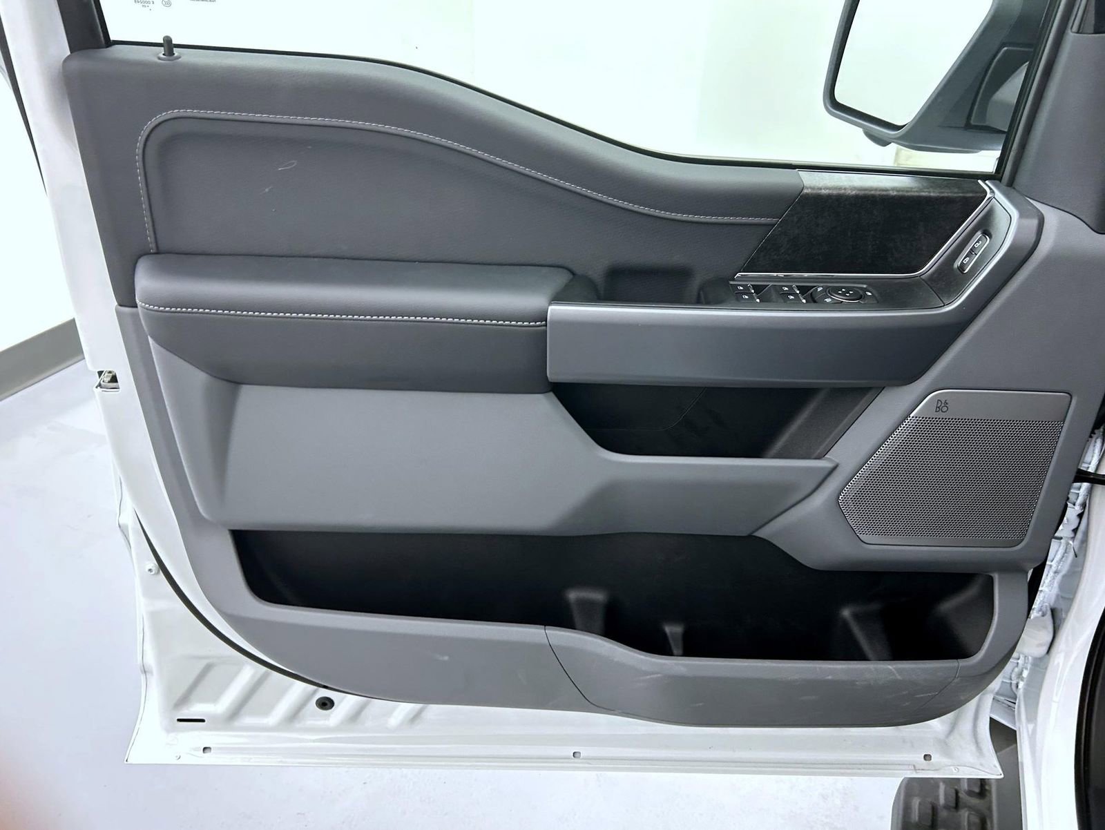 New 2025 Ford F150 Lightning Flash image 9