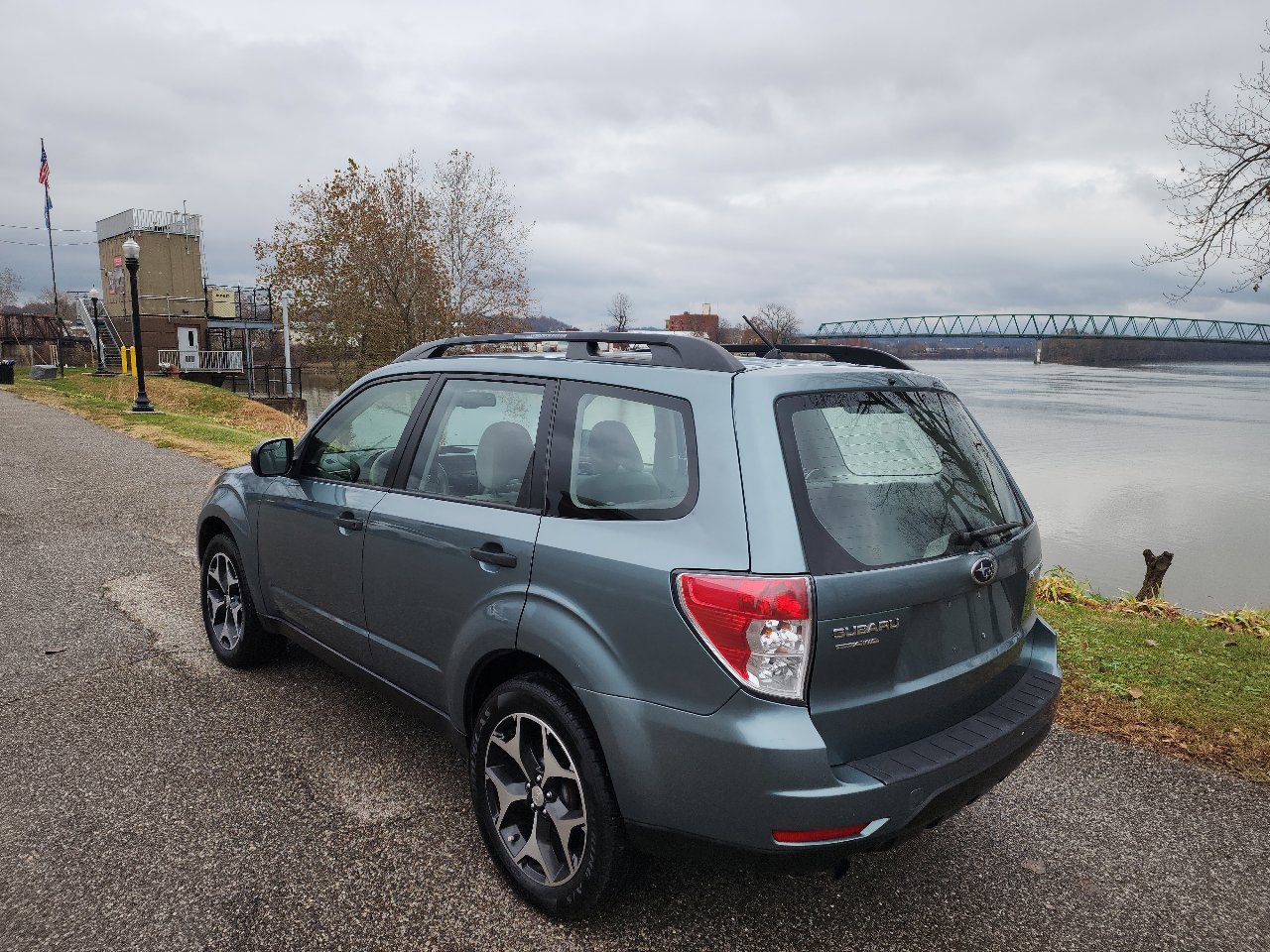 Used 2011 Subaru Forester 2.5X w/ Alloy Wheel Value Pkg image 3
