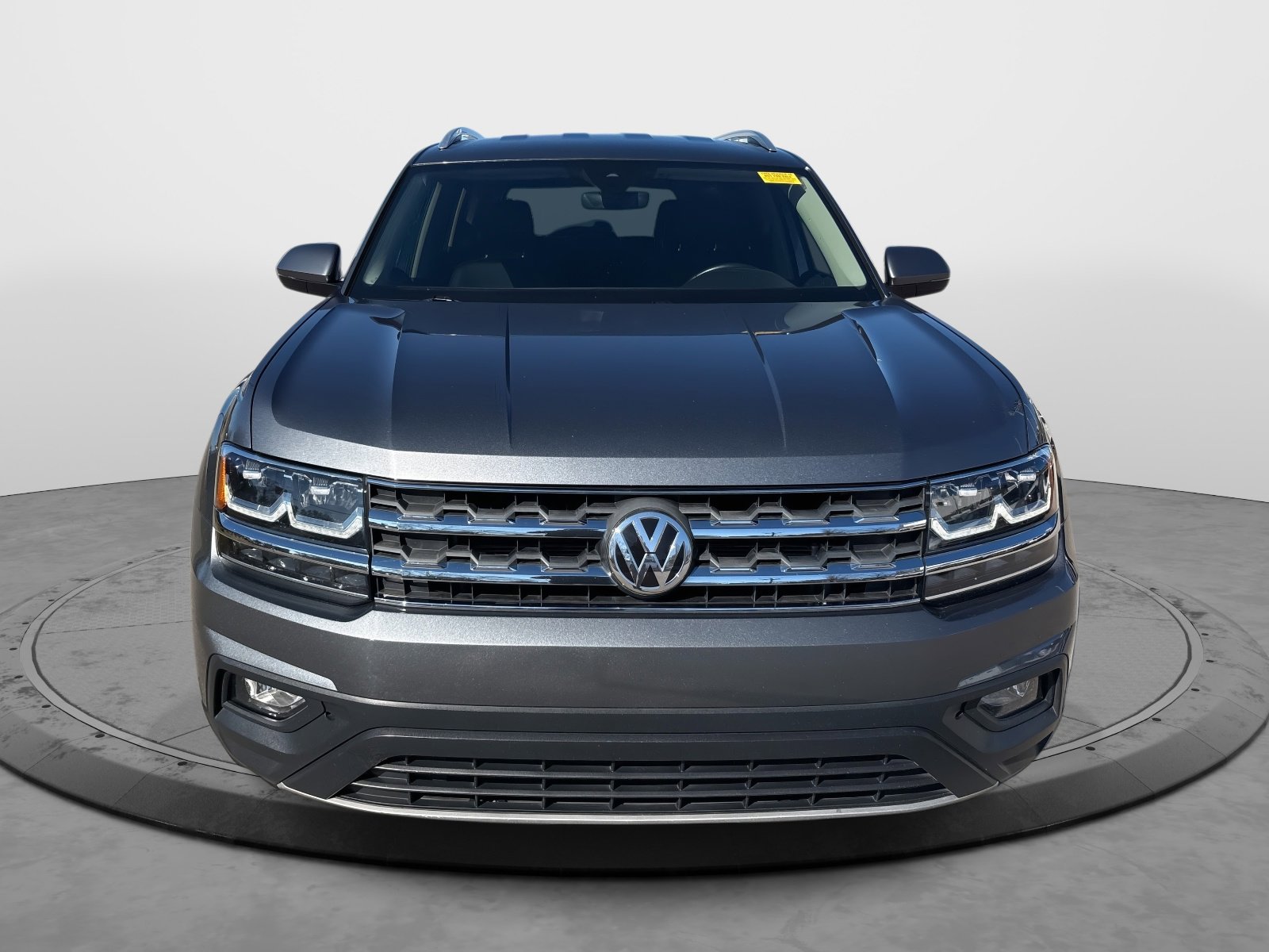 Used 2018 Volkswagen Atlas SE image 2