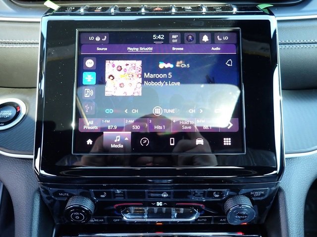 New 2025 Jeep Grand Cherokee L Altitude image 21