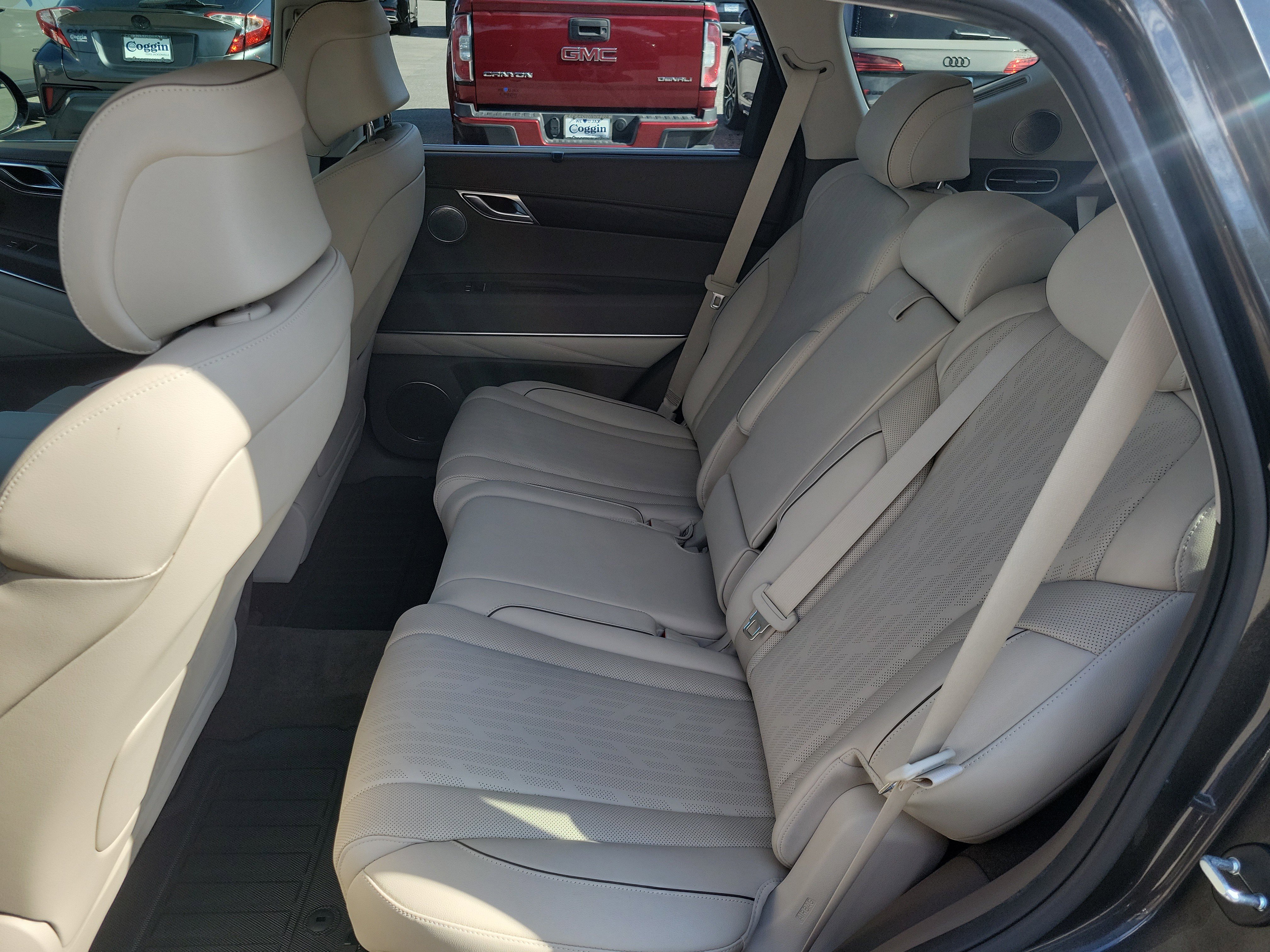 Used 2024 Genesis GV80 3.5T w/ Advanced Package image 24