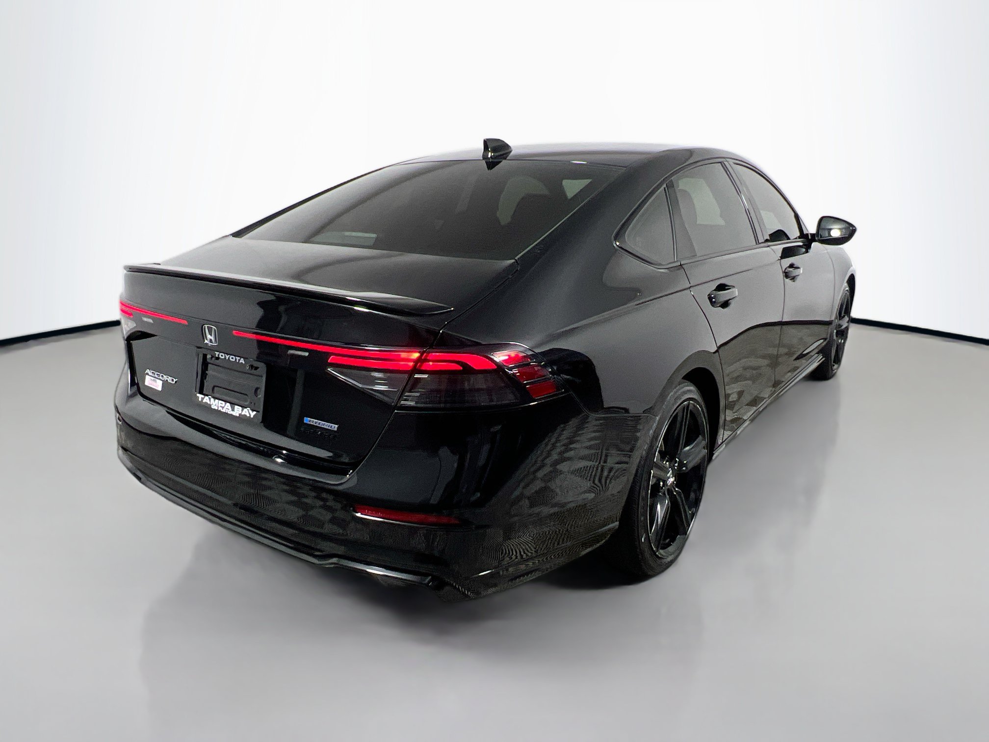 Used 2025 Honda Accord Sport image 4
