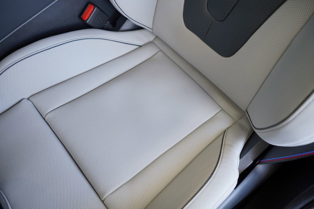 New 2026 BMW M5 w/ Carbon Package image 13