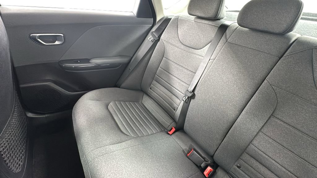 New 2025 Kia K4 EX image 14