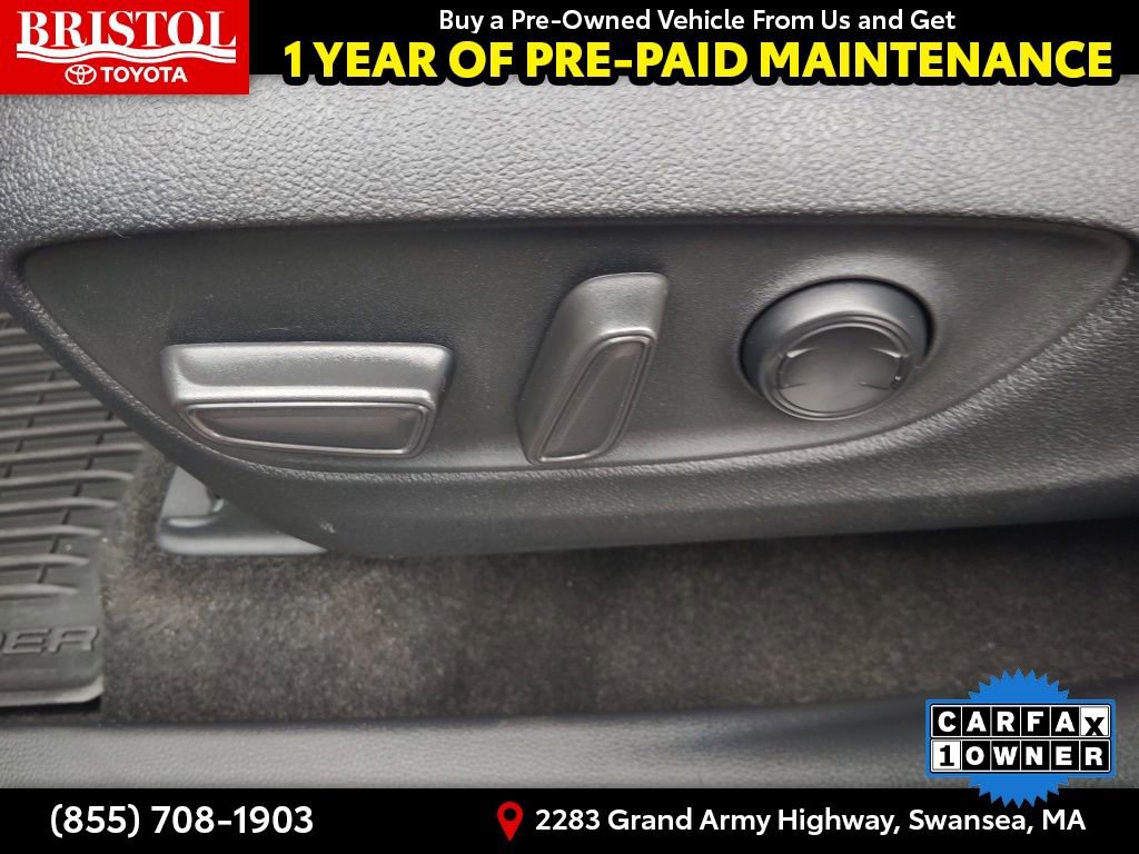 Used 2023 Toyota Highlander AWD image 23