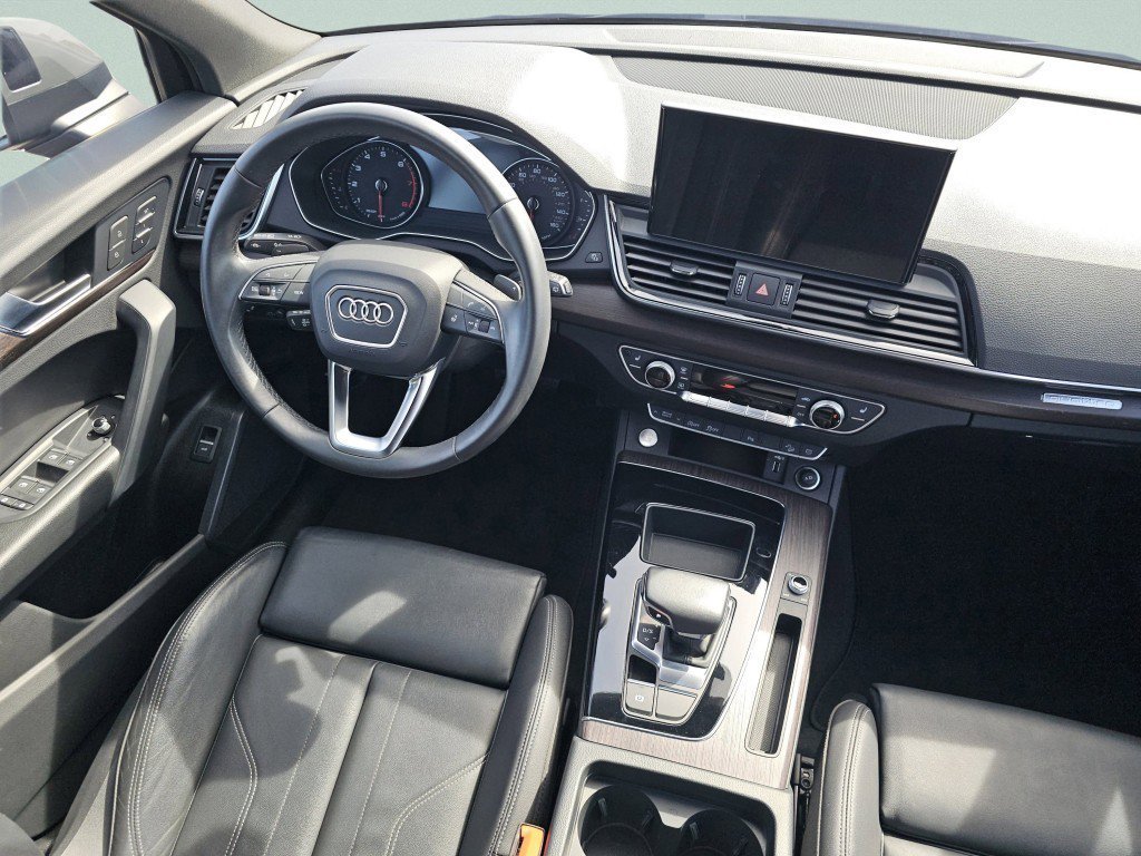 Used 2023 Audi Q5 2.0T Premium w/ Convenience Package AWD/4WD image 28