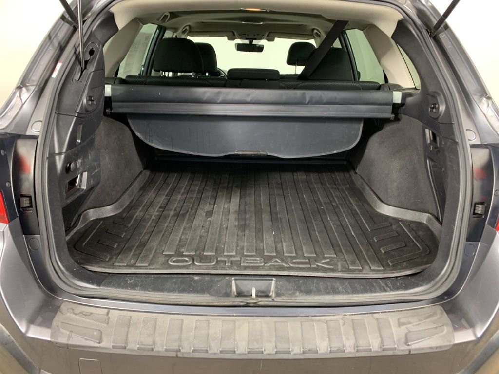 Used 2019 Subaru Outback 2.5i Premium image 13