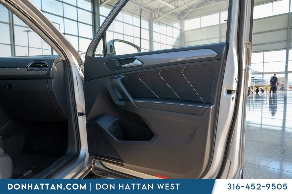 Used 2023 Volkswagen Tiguan SE FWD image 26