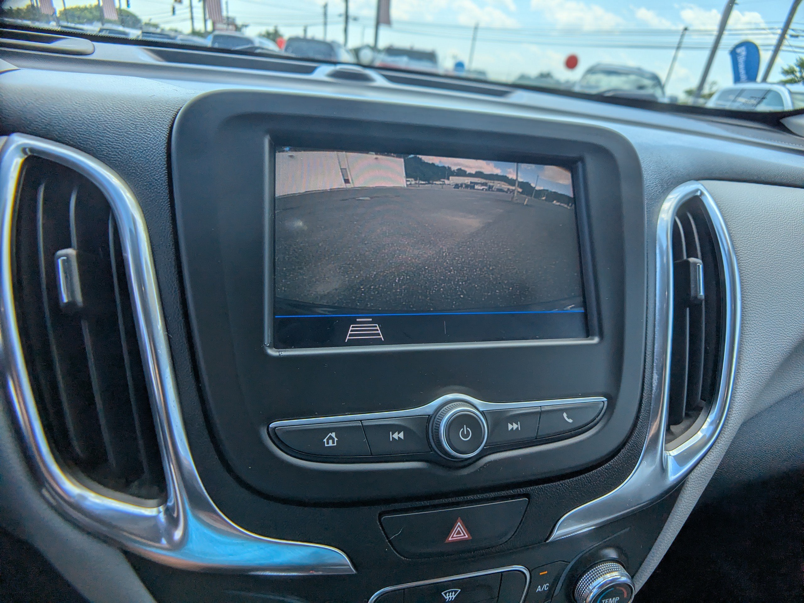 Certified 2021 Chevrolet Equinox LS FWD image 20