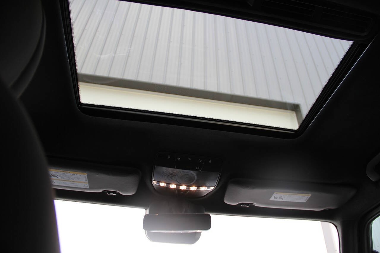 Used 2020 Mercedes-Benz G 63 AMG 4MATIC w/ G Manufaktur Interior Package image 23
