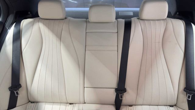 Used 2019 Mercedes-Benz E 300 image 27