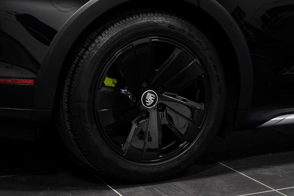 Used 2023 Porsche Taycan 4 Cross Turismo image 62