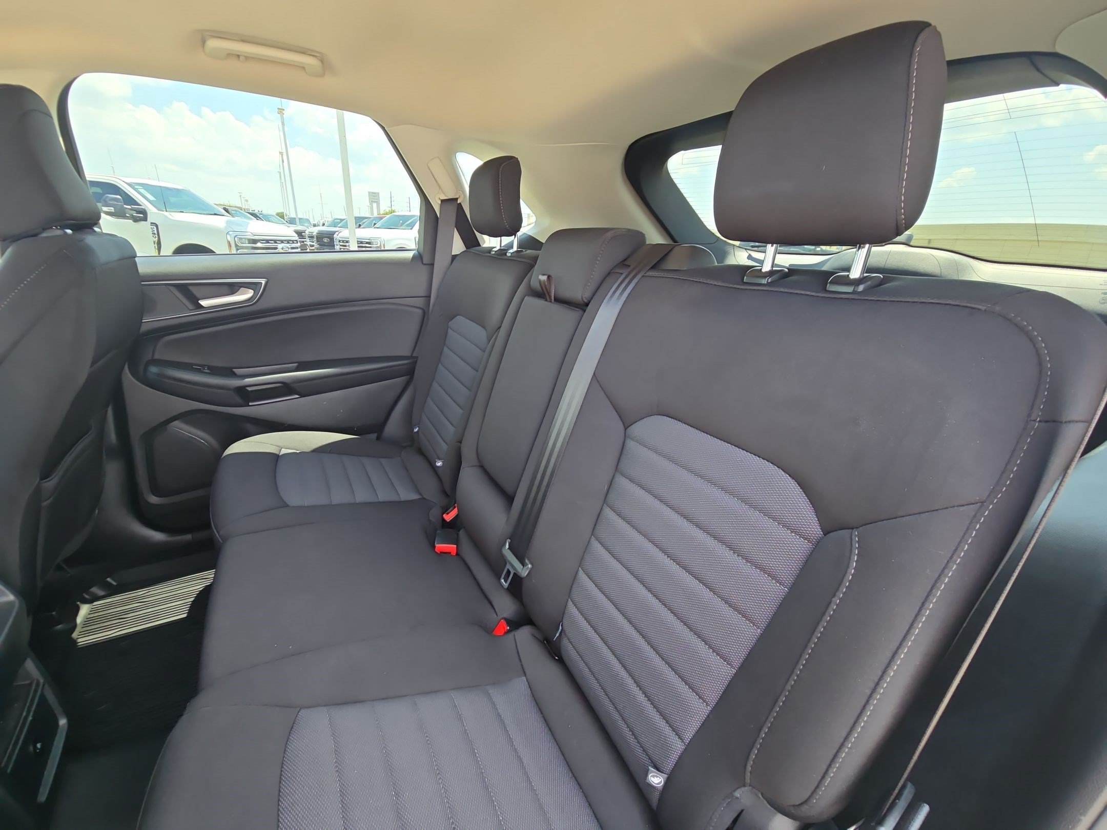 Certified 2024 Ford Edge SE w/ Black Appearance Package AWD/4WD image 26