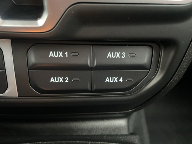 Used 2025 Jeep Gladiator Willys image 24