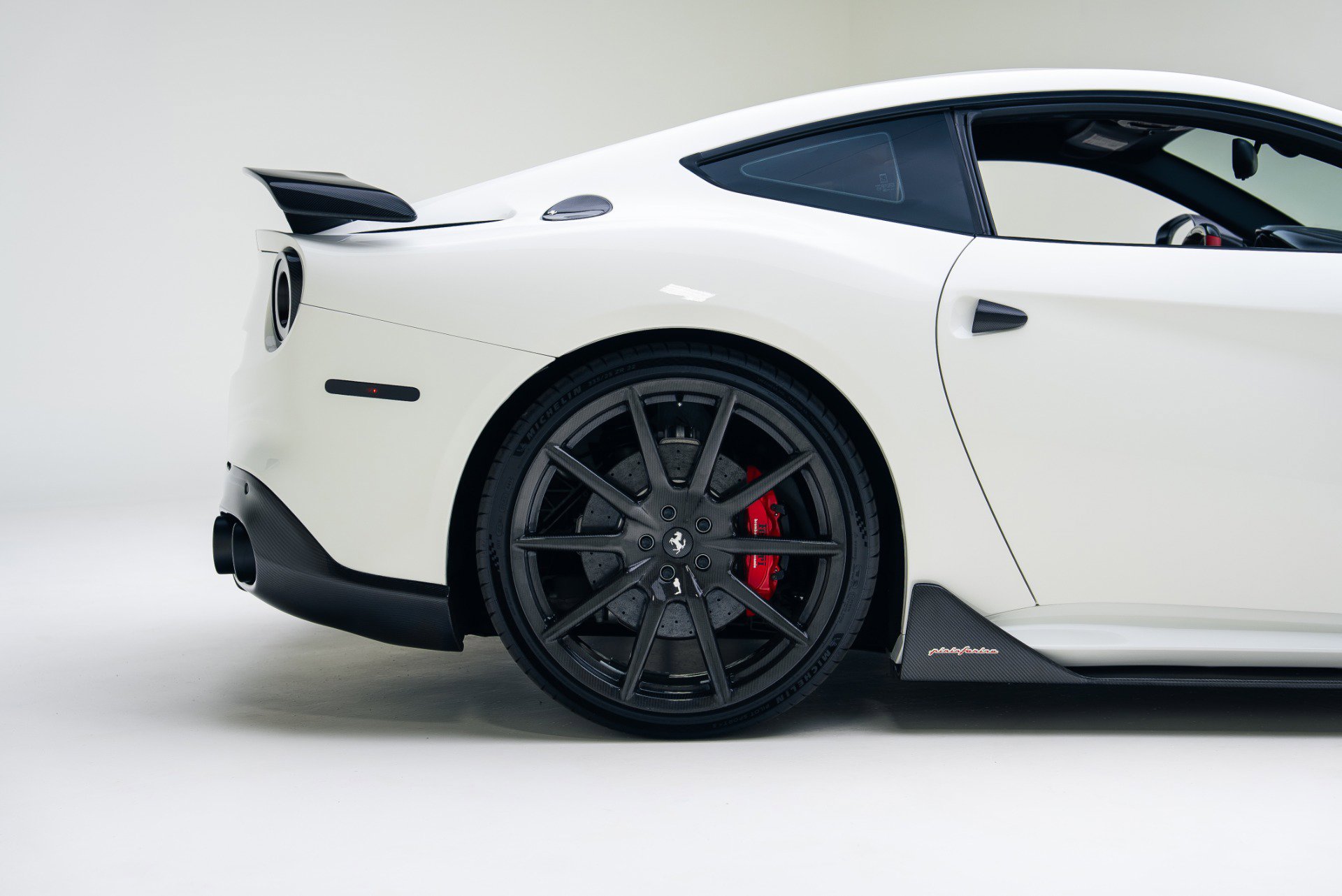 Used 2016 Ferrari F12 Berlinetta image 22