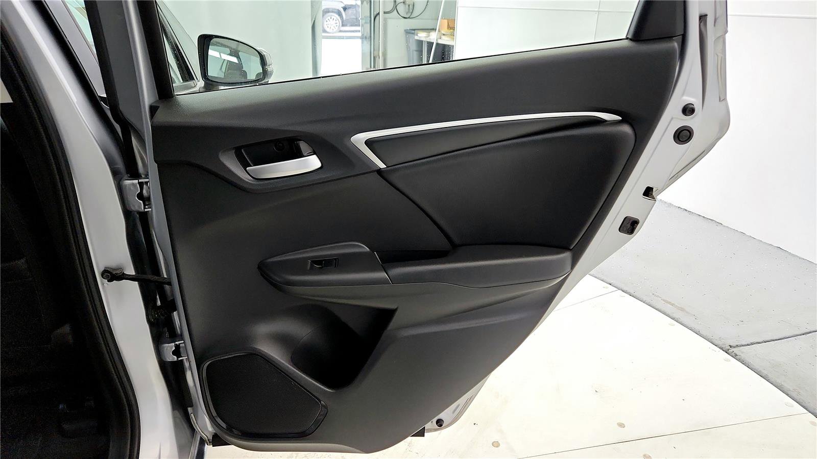 Used 2017 Honda Fit EX-L image 18