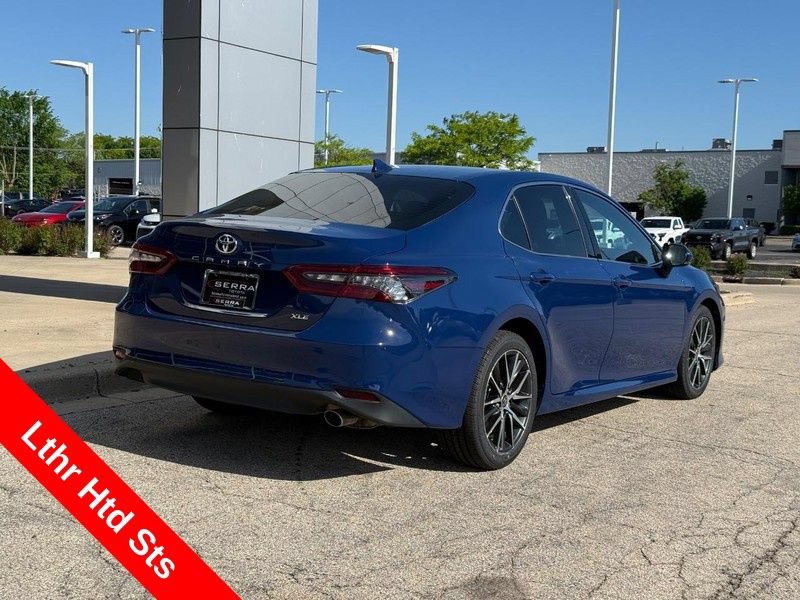 Used 2024 Toyota Camry XLE FWD image 3