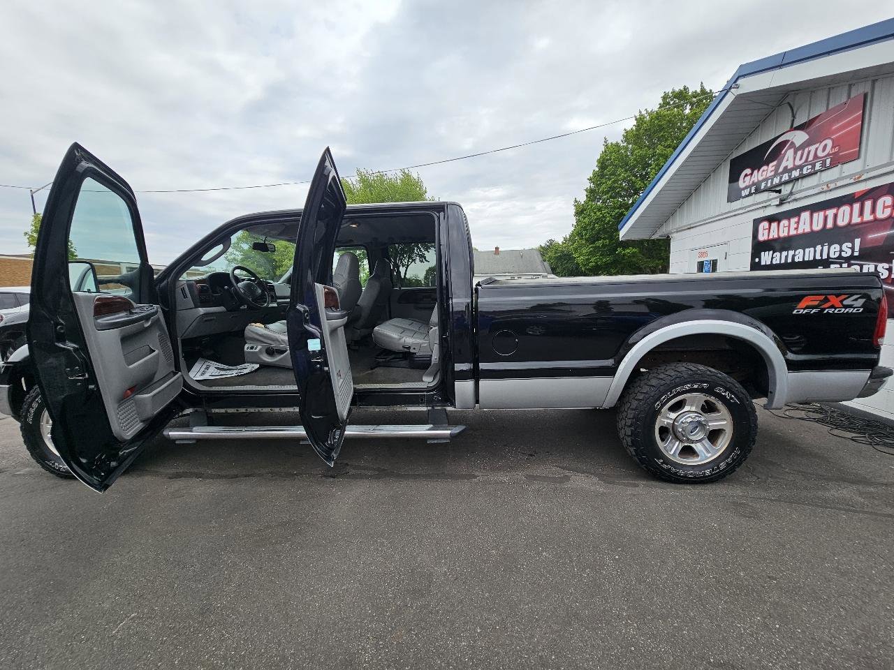 Used 2006 Ford F250 XL AWD/4WD image 23