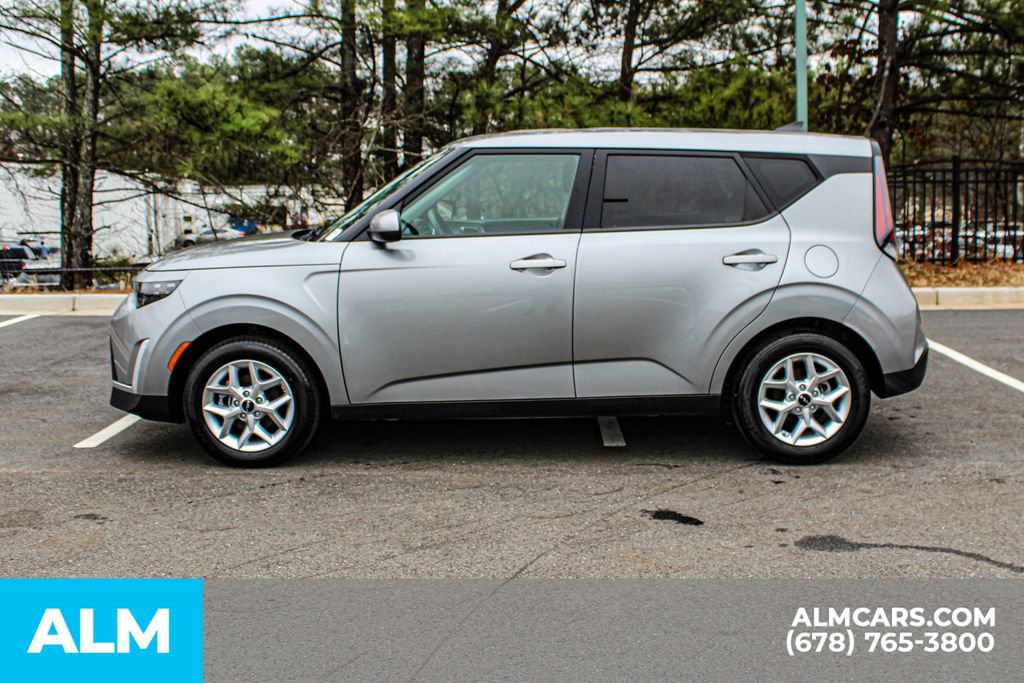 Used 2024 Kia Soul LX w/ Option Group 015 image 6