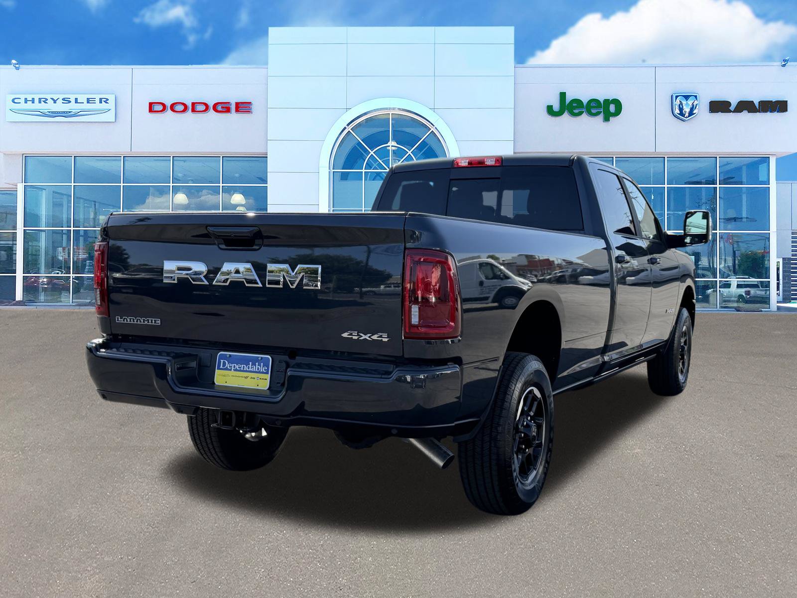 New 2026 RAM 2500 Laramie AWD/4WD image 10
