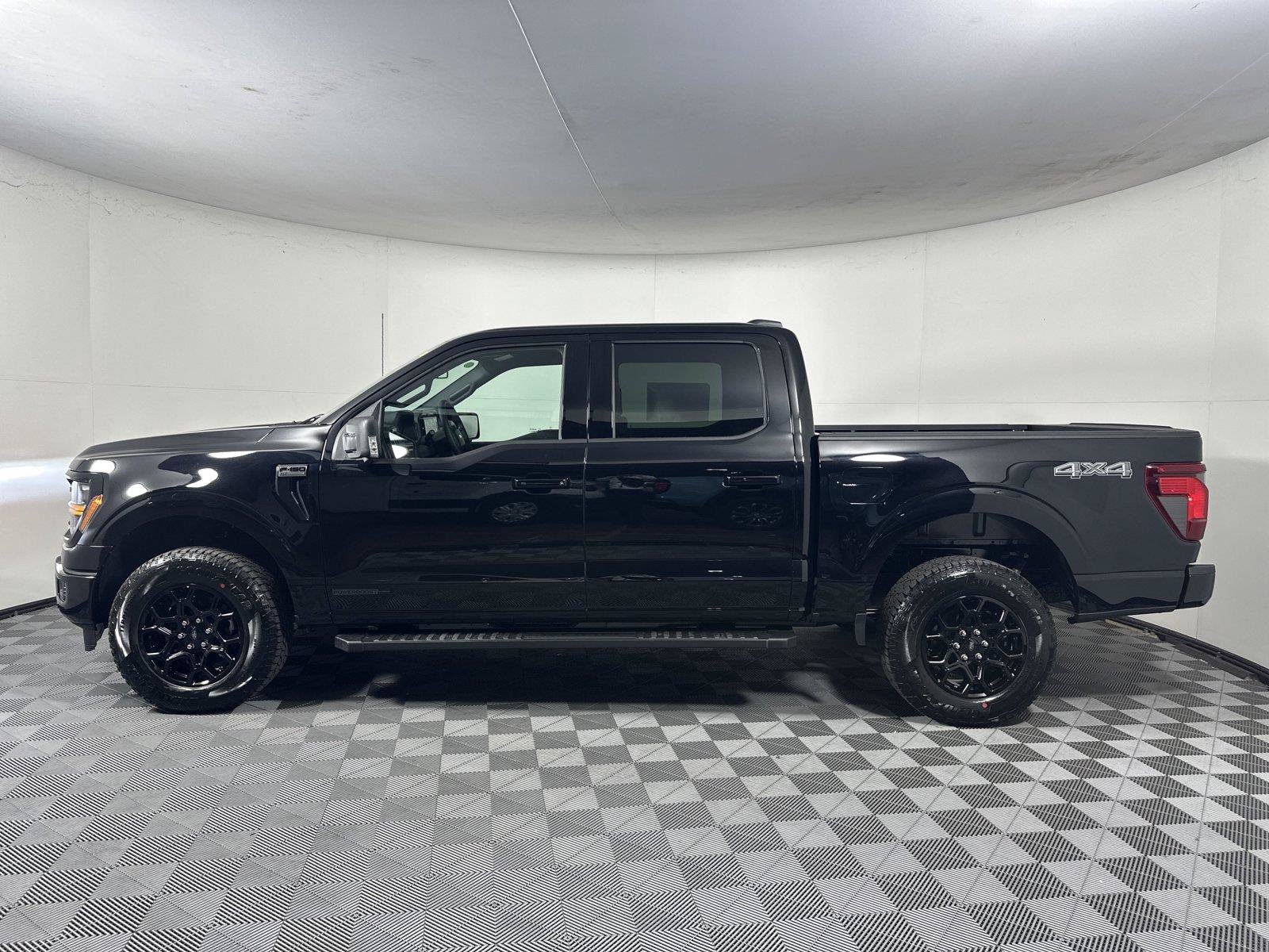 Used 2026 Ford F150 XLT w/ Equipment Group 302A MID AWD/4WD image 4