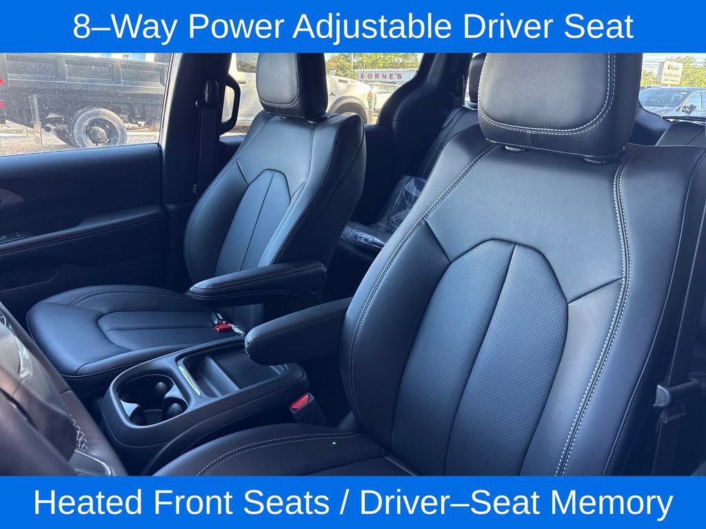 New 2027 Chrysler Pacifica Select FWD image 18