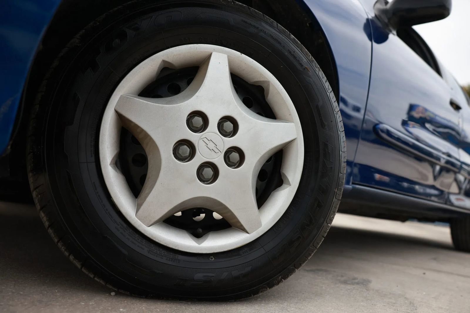 Used 2005 Chevrolet Cavalier Sedan 4D w/ Preferred Equipment Group image 29