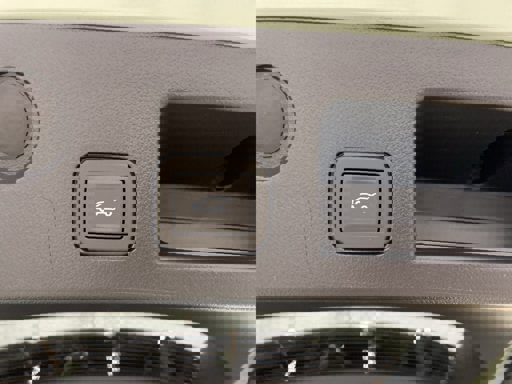 New 2026 Chevrolet Equinox LT w/ Convenience Package II image 34