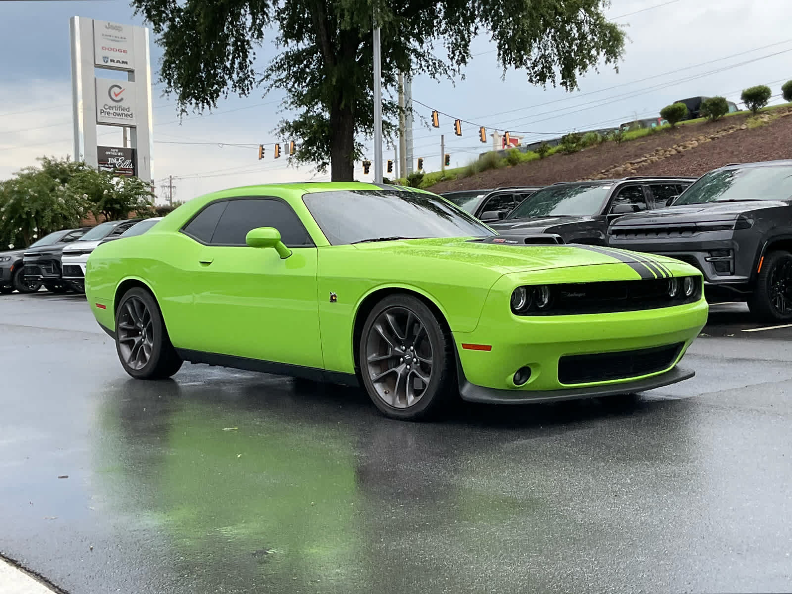 Used 2023 Dodge Challenger R/T Scat Pack w/ Shaker Package RWD image 7